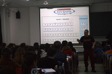 林寿贺老师激情演绎自然拼读法教学